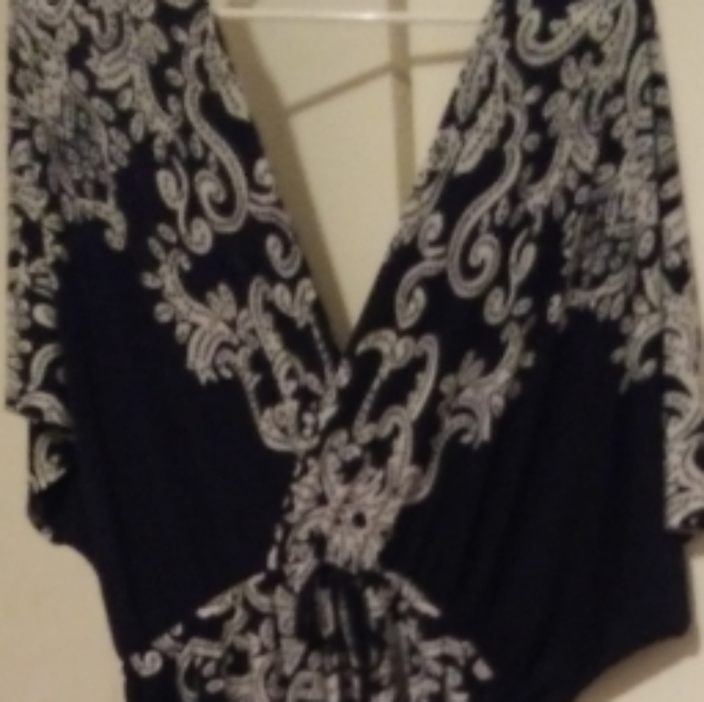 ON HOLD FOR @HANNAHBELLOWS